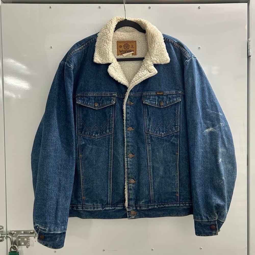 VTG 90s Wrangler Sherpa lined denim jacket